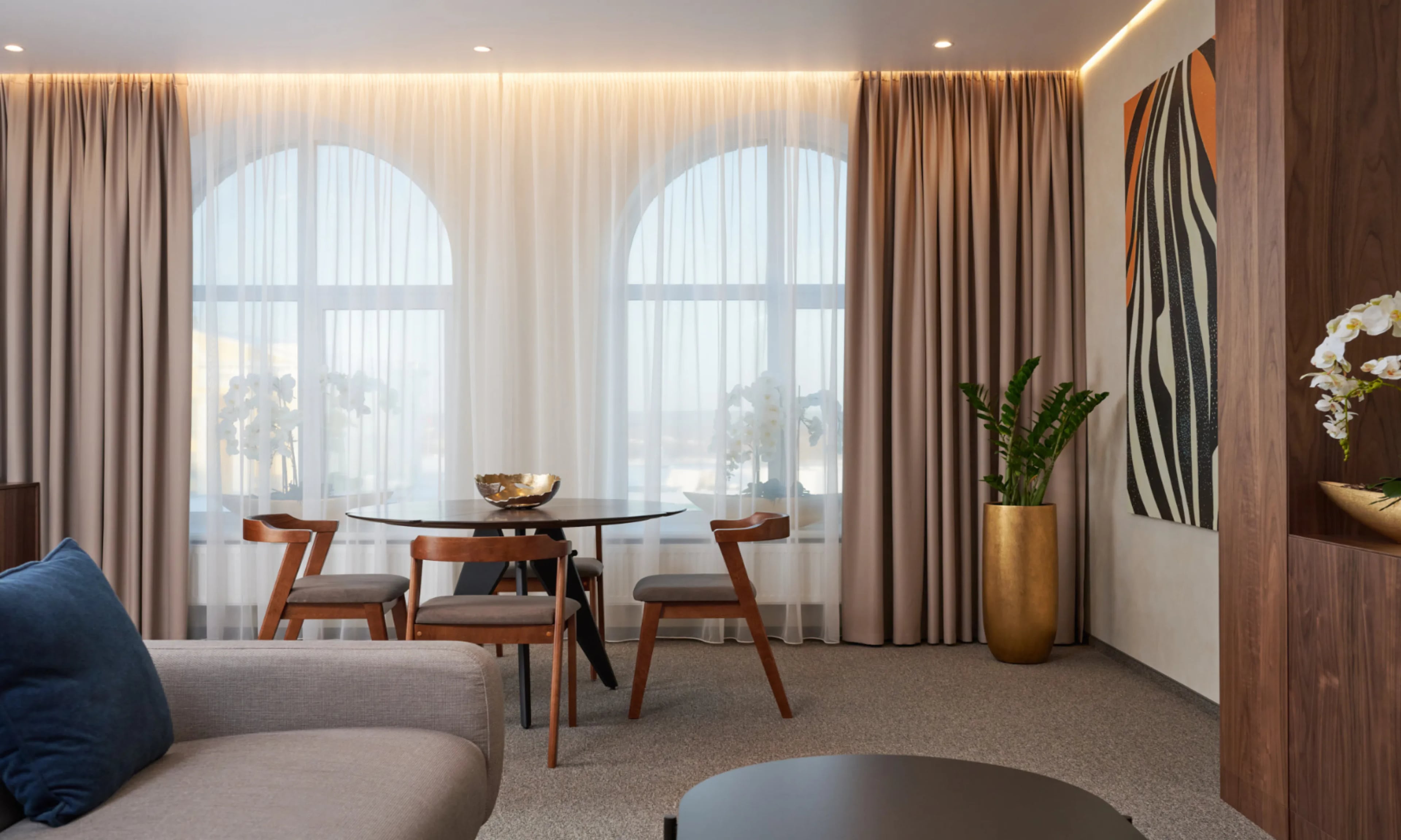 Номер Кресло Aura City Hotel