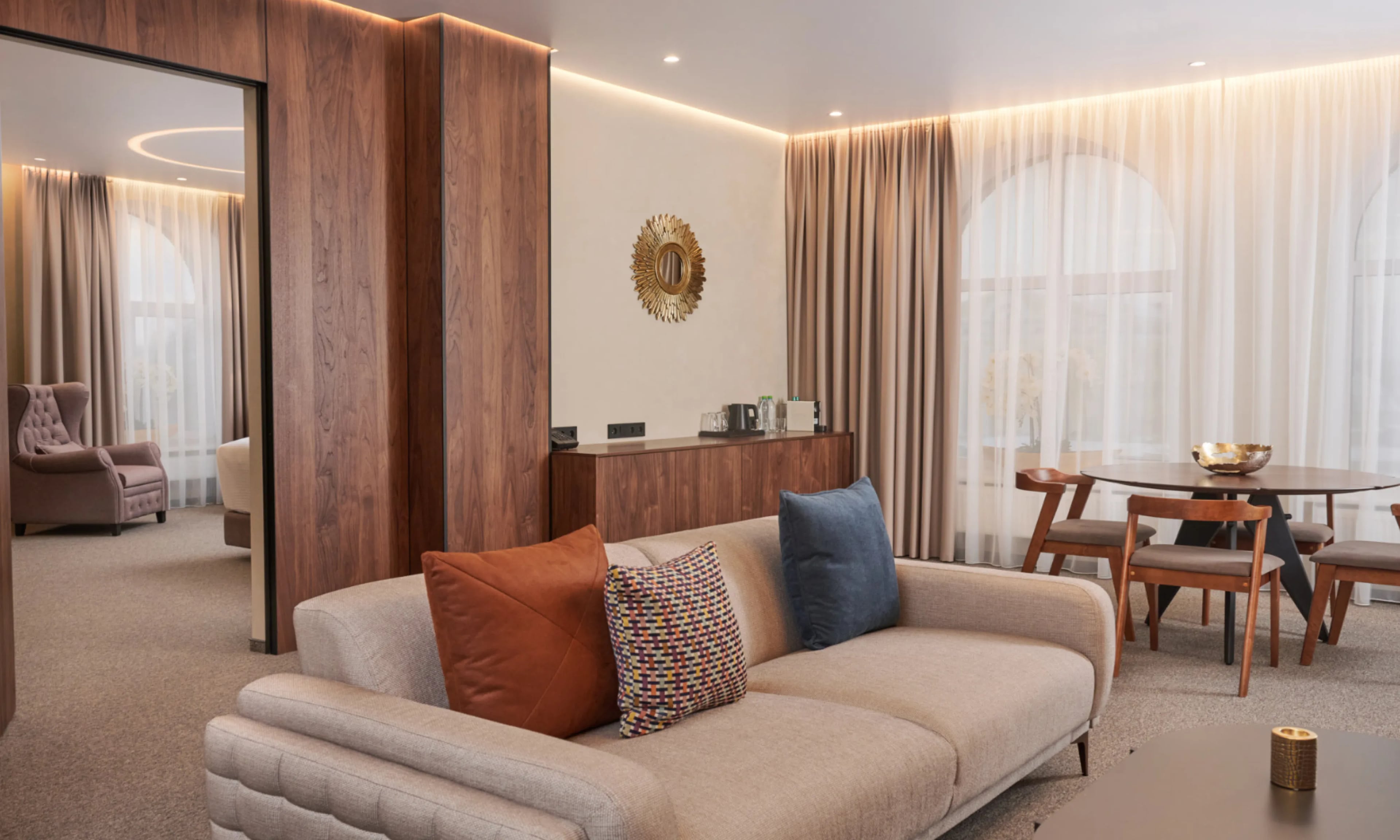 Ресторан Aura City Hotel1