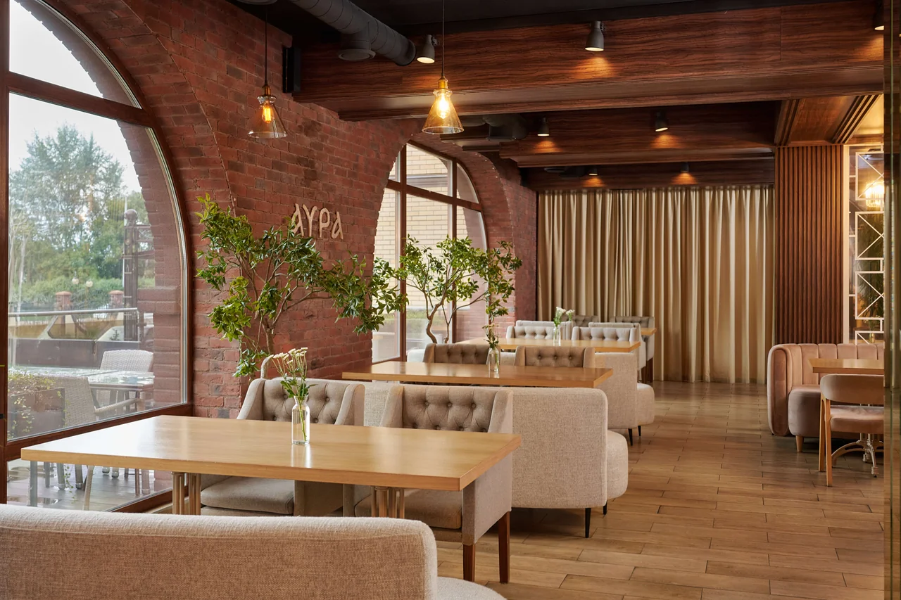 Зона завтраков в ресторане Aura Kitchen&Bar